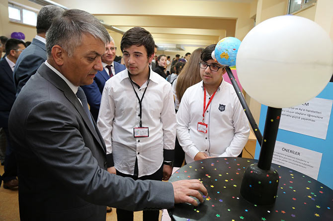 val8-003.jpg val8-003.jpg