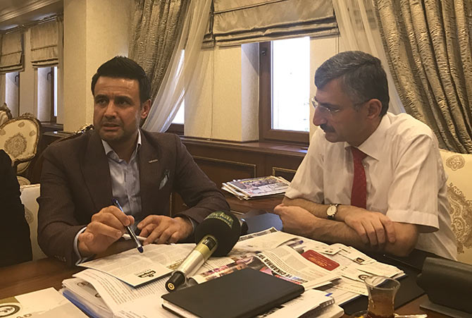 vali-004.jpg vali-004.jpg