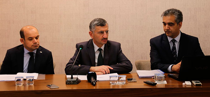 vali1-015.jpg vali1-015.jpg