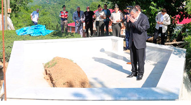 vali2-013.jpg vali2-013.jpg