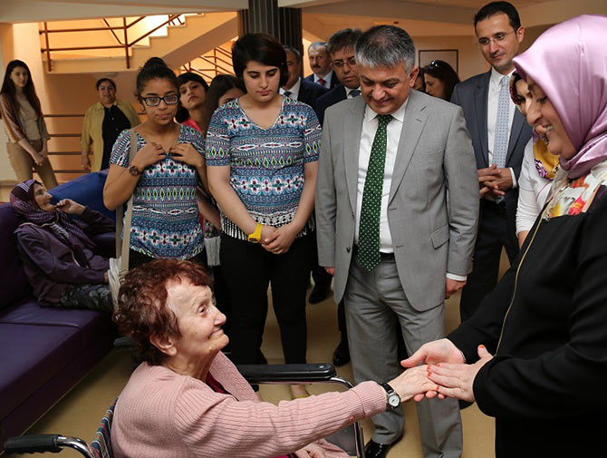 vali3-001.jpg vali3-001.jpg