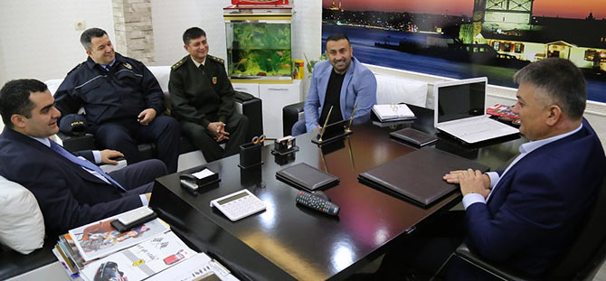 vali4-005.jpg vali4-005.jpg