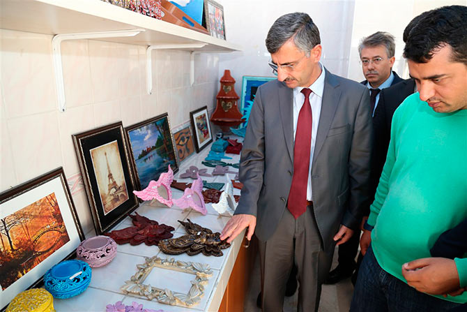 vali6-005.jpg vali6-005.jpg