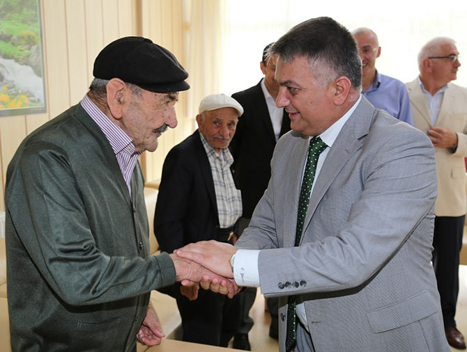 vali7-001.jpg vali7-001.jpg