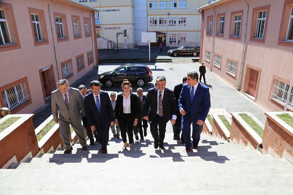 vali8.20150403174635.jpg vali8.20150403174635.jpg