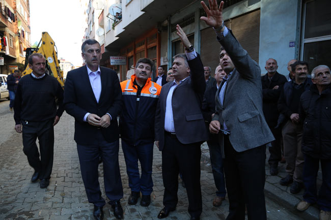 valiinceleme1.jpg valiinceleme1.jpg