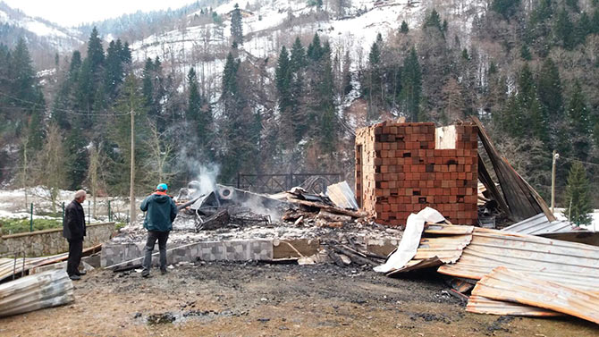 villa4.jpg villa4.jpg