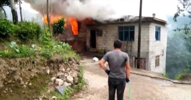 yang2-007.jpg yang2-007.jpg