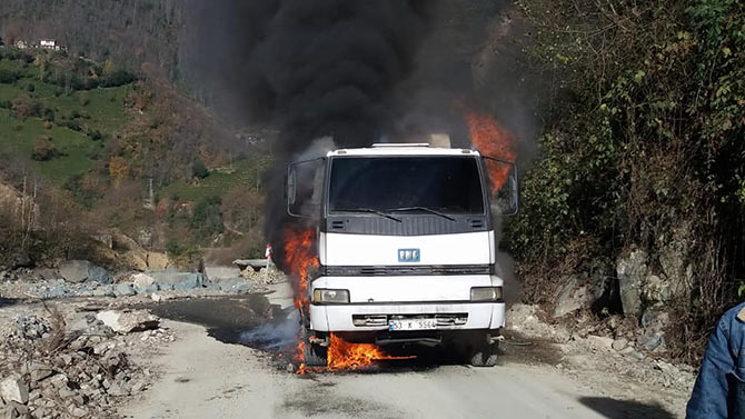 yang6-006.jpg yang6-006.jpg