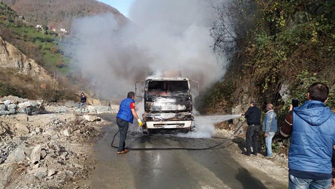 yang7-004.jpg yang7-004.jpg