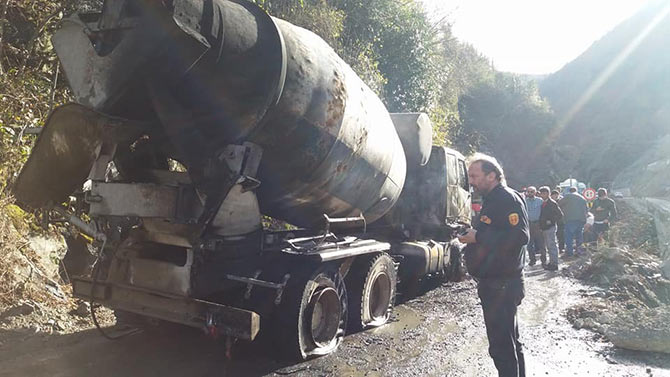 yang8-002.jpg yang8-002.jpg