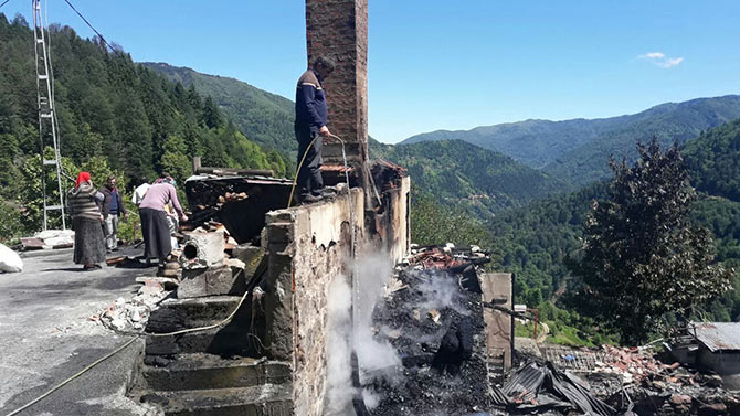 yangin03-001.jpg yangin03-001.jpg