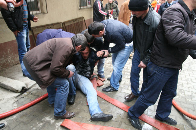 yangin1.20130422161726.jpg yangin1.20130422161726.jpg