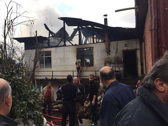 yangin5-002.jpg yangin5-002.jpg