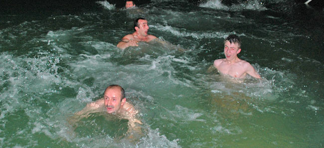 yilbasi1.jpg yilbasi1.jpg