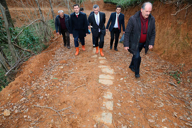 yol6-004.jpg yol6-004.jpg