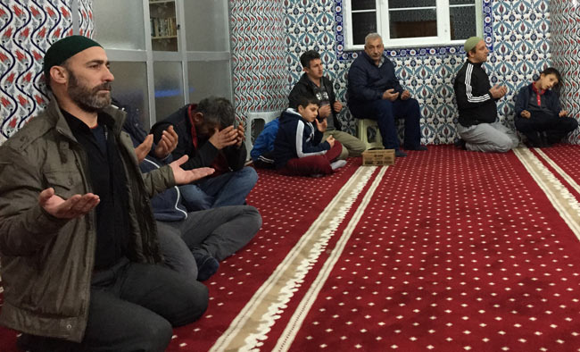 zafer2.jpg zafer2.jpg