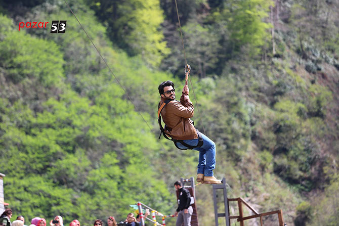 zipline4.jpg zipline4.jpg