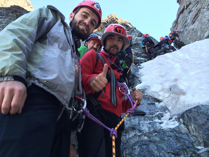 zirve2.jpg zirve2.jpg